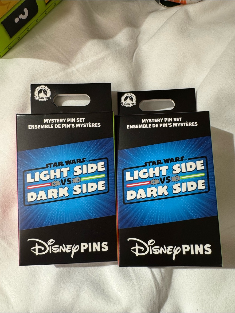 Star Wars Light Side vs Dark Side Disney Mystery Pins - Set (Pair)